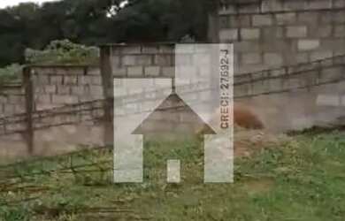 Imagem: O terreno possui 250m² de Área e está localizado em Centro