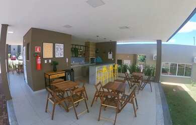 Imagem: O apartamento possui 2 Dormitórios, 1 Banheiro, 1 Vaga na garagem