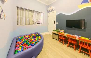 Imagem 8: Conforto e Exclusividade de Frente para o Mar, 4 Suítes 3 Vagas, Mobiliado...