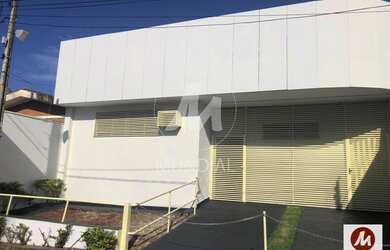 Imagem: O depósito possui 2 Vagas na garagem, 204m² de Área e está