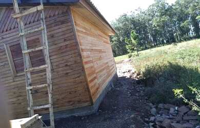 Imagem: A casa possui 2 Dormitórios, 1 Banheiro, 700m² de Área e