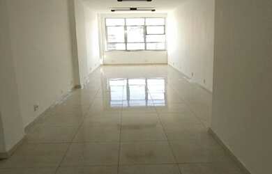 Imagem: O depósito possui 35m² de Área e está localizado em Centro