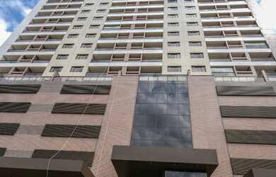 Imagem: O apartamento possui 1 Dormitório, 1 Banheiro, 1 Vaga na garagem