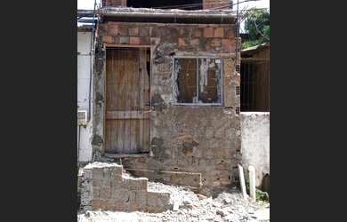 Imagem 2: Casa. Varanda, 18m² de Área, 2 Banheirose1 Dormitório