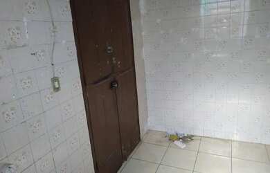 Imagem: O quarto está localizado em Vila Mathias, Santos para alugar