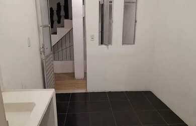 Imagem 2: Kitnet. 30m² de Área, 1 Banheiroe1 Dormitório