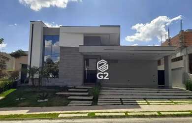 Imagem: A casa em condomínio possui 4 Dormitórios, 4 Banheiros, 4