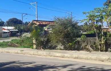 Imagem: O terreno possui 450m² de Área e está localizado em Barra