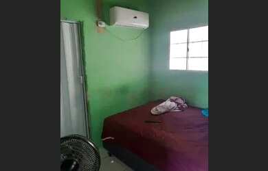 Imagem: A casa possui 1 Dormitório, 1 Banheiro e está localizado