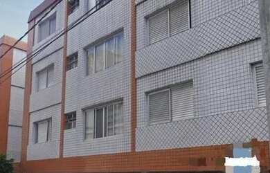 Imagem: O apartamento possui 1 Dormitório, 1 Banheiro, 1 Vaga na garagem