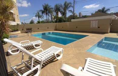 Imagem: O apartamento possui 3 Dormitórios, 1 Banheiro, 1 Vaga na garagem