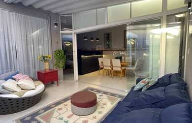 Imagem: A casa em condomínio possui 3 Dormitórios, 3 Banheiros, 4