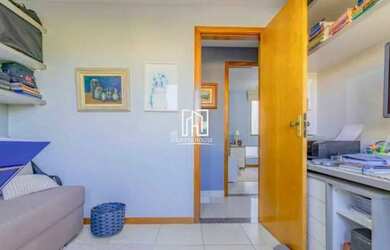 Imagem: O apartamento na cobertura à venda possui 4 Dormitórios, 4