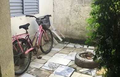 Imagem 3: casa. Varanda, 1 Banheiroe2 Dormitórios