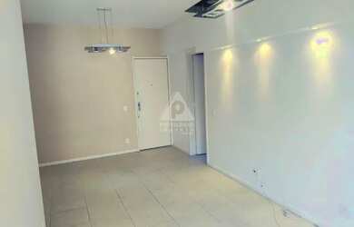 Imagem: O apartamento à venda possui 1 Dormitório, 2 Banheiros, 1