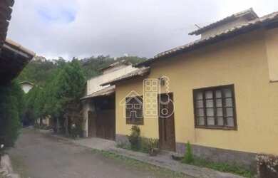 Imagem: A casa possui 2 Dormitórios, 1 Banheiro, 1 Vaga na garagem