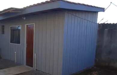 Imagem: A casa possui 1 Dormitório, 1 Banheiro, 40m² de Área e está