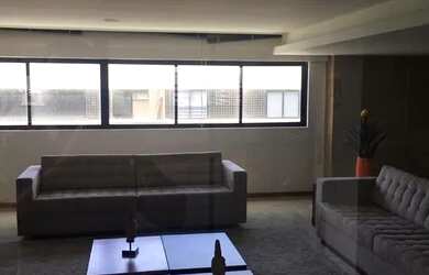 Imagem: O apartamento possui 1 Dormitório, 1 Banheiro, 1 Vaga na garagem