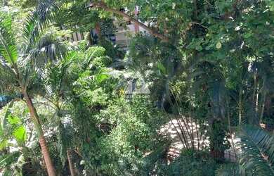 Imagem 8: Apartamento de 3 quartos, sendo um suíte. Está todo reformado e fica...