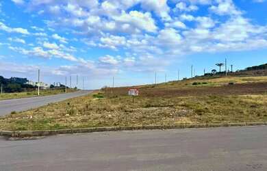 Imagem: O terreno à venda possui e está localizado em São Luiz