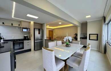 Imagem 7: Apartamento de 2 dormitórios com sacadão de frente no Centro - Capão...