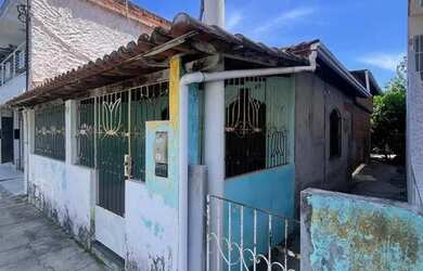 Imagem: A casa possui 2 Dormitórios, 2 Banheiros e 160m² de Área