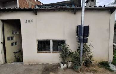 Imagem: A casa possui 4 Dormitórios, 1 Banheiro, 72m² de Área e