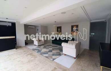 Imagem: O depósito possui 5 Vagas na garagem, 390m² de Área e está