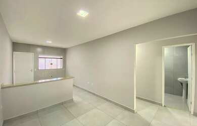 Imagem 4: CASA À VENDA NO JARDIM HERMÍNIO MARIA EM ARAPONGAS