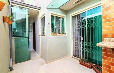 Imagem: A casa possui 4 Dormitórios, 4 Banheiros, 3 Vagas na garagem