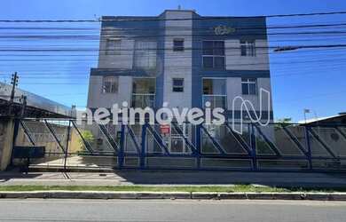 Imagem: O apartamento possui 3 Dormitórios, 1 Banheiro, 1 Vaga na garagem