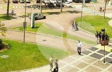 Imagem: O depósito possui 5 Vagas na garagem e 104m² de Área e está