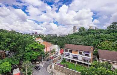 Imagem: O apartamento possui 3 Dormitórios, 2 Banheiros, 3 Vagas na