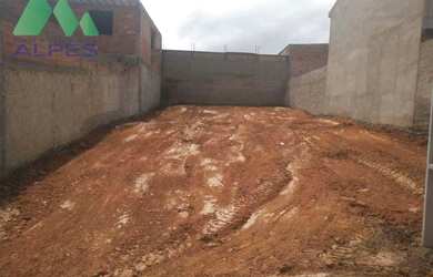 Imagem: O terreno possui 200m² de Área e está localizado em Veneza