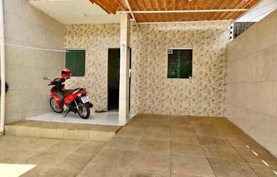 Imagem: A casa possui 2 Dormitórios, 1 Banheiro e está localizado