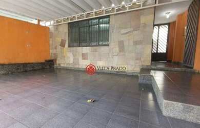 Imagem: A casa possui 3 Dormitórios, 3 Banheiros, 2 Vagas na garagem