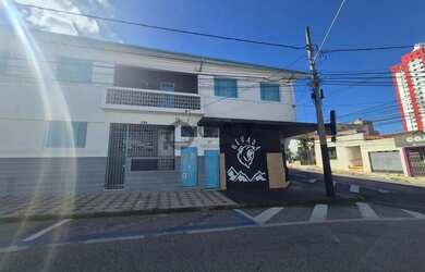 Imagem: A casa possui 3 Dormitórios, 1 Banheiro, 108m² de Área, Imóvel