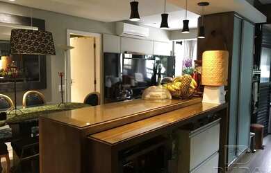 Imagem: O apartamento possui 2 Dormitórios, 2 Banheiros, 1 Vaga na