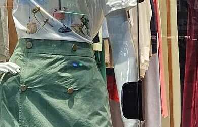 Imagem: O depósito possui 5 Vagas na garagem e 20m² de Área e está