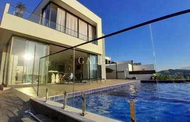 Imagem: Casa de luxo em Condomínio Serra da Estrela 4 suítes com