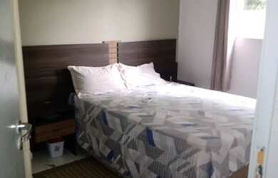 Imagem: O apartamento possui 3 Dormitórios, 1 Banheiro, 1 Vaga na garagem