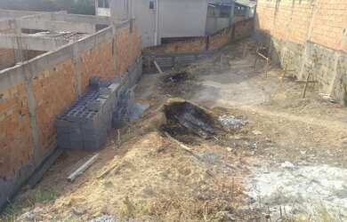 Imagem: O terreno possui 229m² de Área e está localizado em Amazonas