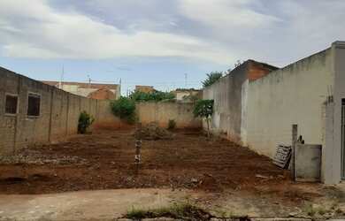 Imagem 1: Terreno avenida Terreno / lote com venda por R$110.000