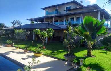 Imagem: A casa em condomínio possui 4 Dormitórios, 4 Banheiros, 3