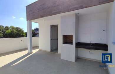 Imagem: O apartamento na cobertura possui 3 Dormitórios, 2 Banheiros