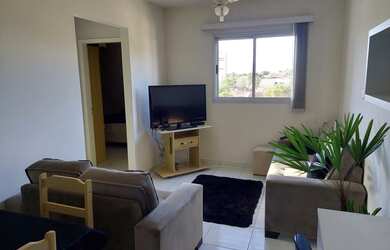 Imagem: O apartamento possui 2 Dormitórios, 1 Banheiro, 1 Vaga na garagem