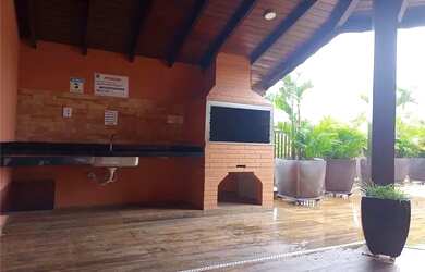 Imagem: A casa possui 4 Dormitórios, 4 Banheiros, 4 Vagas na garagem