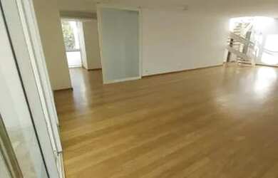 Imagem: O apartamento possui 4 Dormitórios, 5 Banheiros, 4 Vagas na