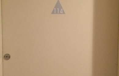 Imagem: O apartamento possui 1 Dormitório, 1 Banheiro, 1 Vaga na garagem