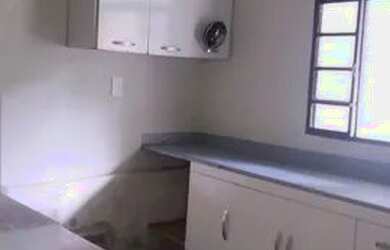 Imagem: A kitnet possui 2 Dormitórios, 1 Banheiro e está localizado